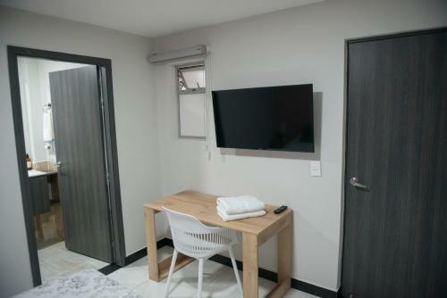 Hostal Casa Tangara Caf� Y Hospedaje