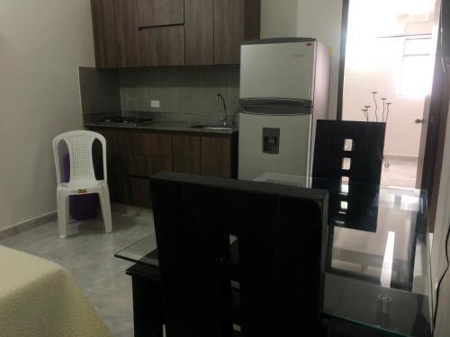 Apartamento C�modo , C�ntrico Y Bien Ubicado Apto 401