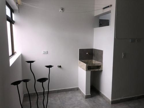 Apartamento C�modo , C�ntrico Y Bien Ubicado Apto 401