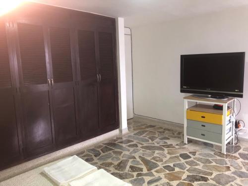 Apartamento C�modo , C�ntrico Y Bien Ubicado 302
