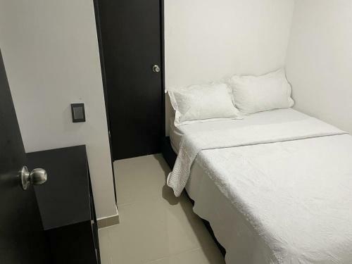 Apartamento Cerca Al Poblado Edificio 2 Sur