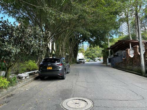 Apartamento Casa Ancestral - Poblado - Transversal Superior