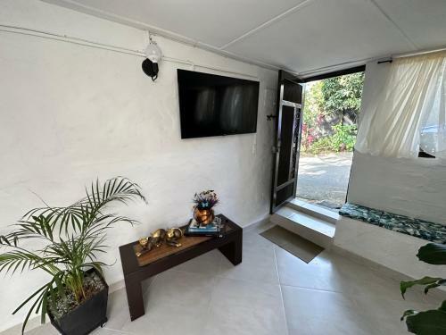 Apartamento Casa Ancestral - Poblado - Transversal Superior