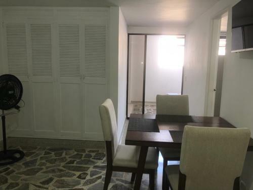 Apartamento C�modo , C�ntrico Y Bien Ubicado Apto 301