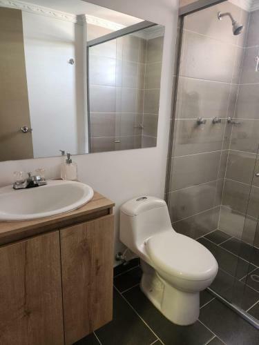 Apartamento Amoblado Cerca Centro Comercial Los Molinos