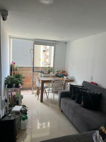 Habitaci�n En Apartamento Robledo-medellin