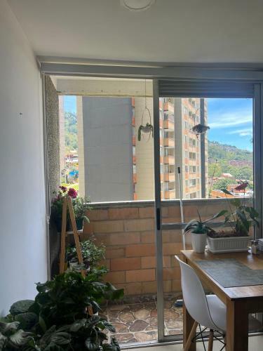 Habitaci�n En Apartamento Robledo-medellin