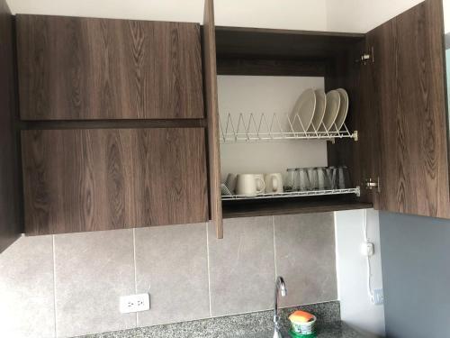 Apartamento C�modo , C�ntrico Y Bien Ubicado Apto 402