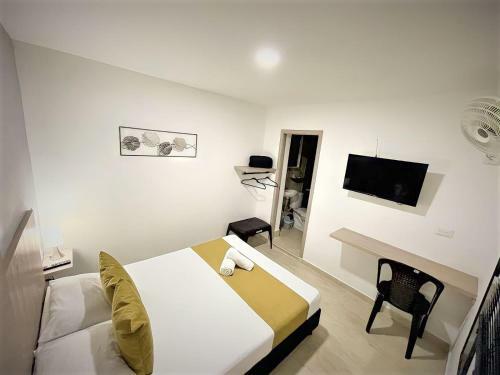 Hostal Ayenda 12 Nights