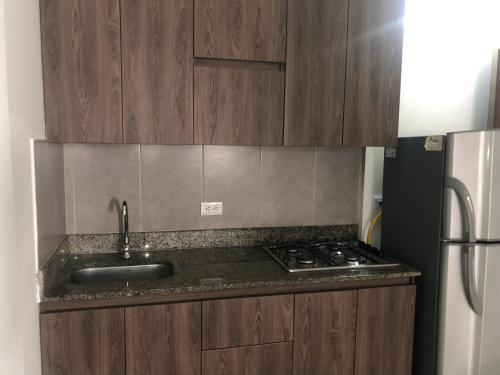 Apartamento C�modo, C�ntrico Y Bien Ubicado Apto 404