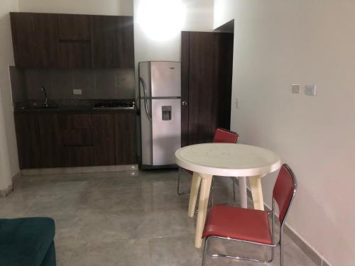 Apartamento C�modo, C�ntrico Y Bien Ubicado Apto 404