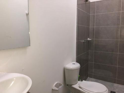 Apartamento C�modo, C�ntrico Y Bien Ubicado Apto 404
