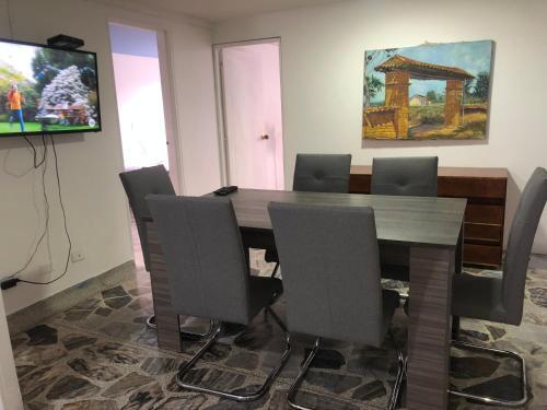 Apartamento C�modo,grande,c�ntrico,bien Ubicado Apto 203