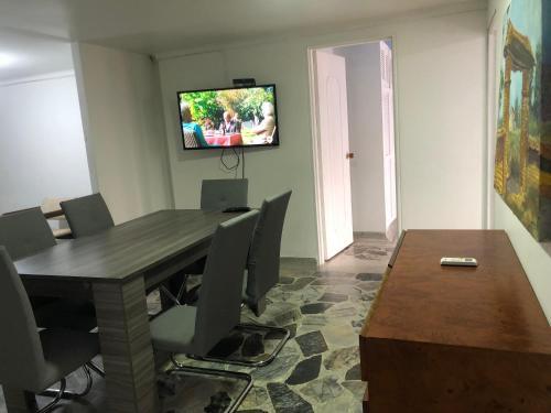 Apartamento C�modo,grande,c�ntrico,bien Ubicado Apto 203