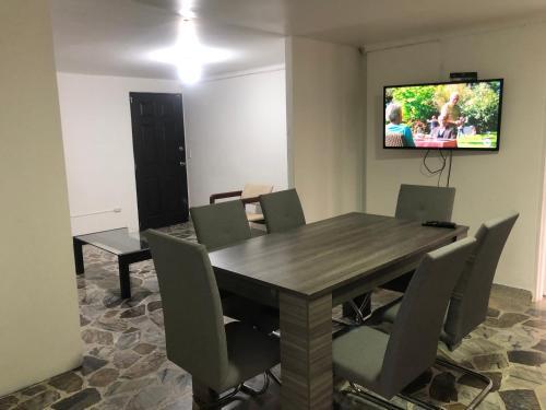 Apartamento C�modo,grande,c�ntrico,bien Ubicado Apto 203