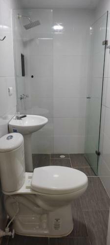 23 Comodo Apartamento Con Balcon En Laureles Estadio