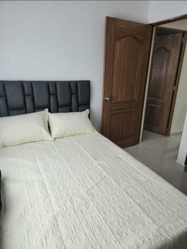 Moderno Y Amplio Apartamento