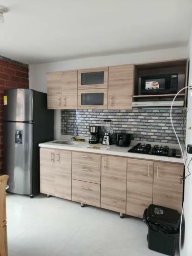 Elegante Y Amplio Apartamento