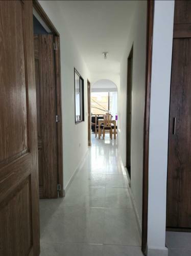 Elegante Y Amplio Apartamento
