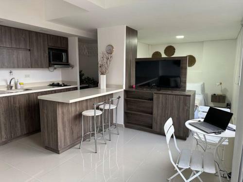 Apartamento Moderno Loft Poblado Con Vista A Las Monta�as 1712
