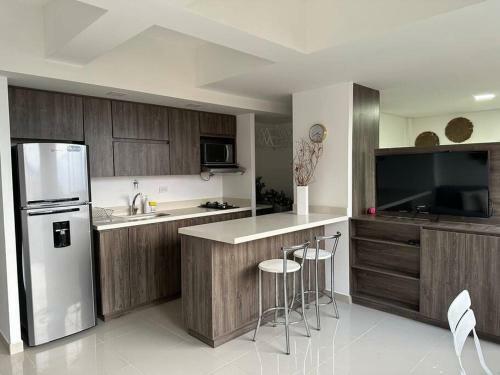 Apartamento Moderno Loft Poblado Con Vista A Las Monta�as 1712