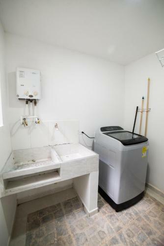 Estancia �nica En Medell�n Habitaci�n Privada B