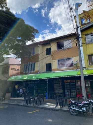 Aparta Estudio Cerca A Todo.