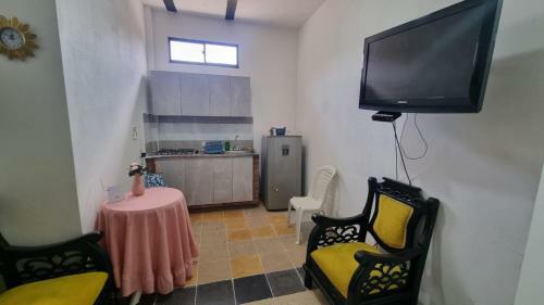 Apartamento Amoblado-comuna Trece Graffitour