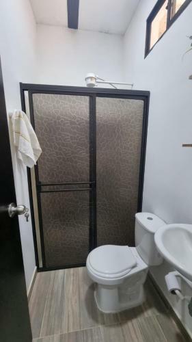 Apartamento Amoblado-comuna Trece Graffitour
