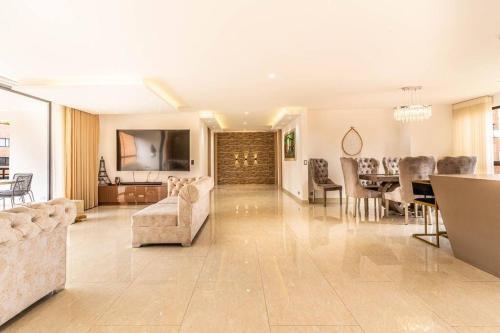 Apartamento En Milla De Oro