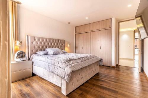 Apartamento En Milla De Oro