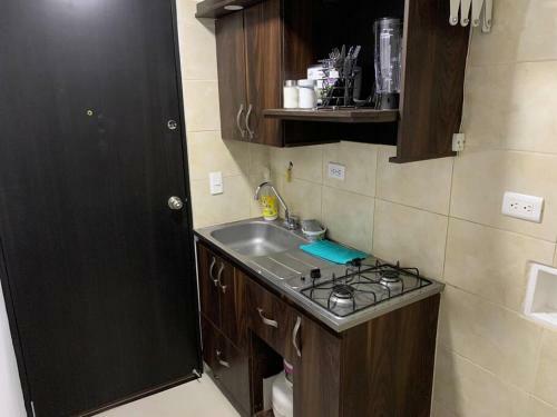 906. Apartamento Cerca Al Sector De Laureles
