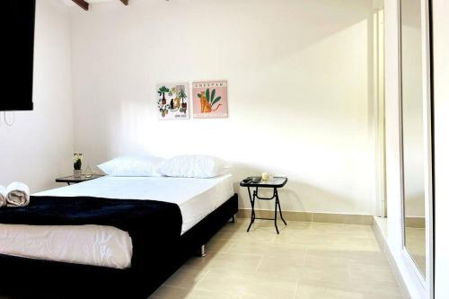 Apartamento Acogedor,luz Natural , Agua Caliente ,200 Mbps,central.