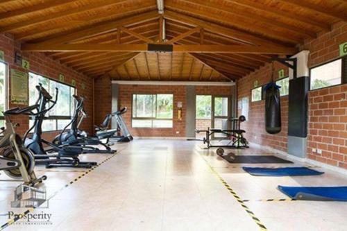 Apartamento Lindo Y Confortable Apto Cerca Al Poblado Y La 70