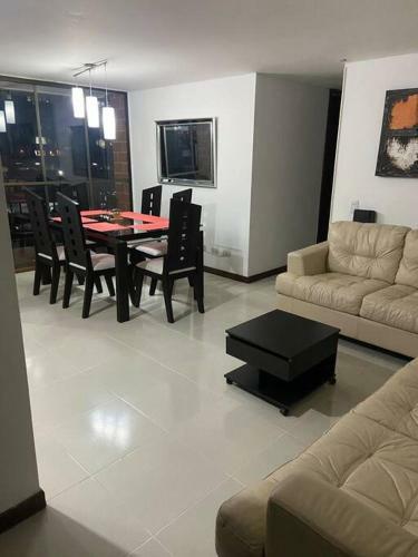 Apartamento Lindo Y Confortable Apto Cerca Al Poblado Y La 70