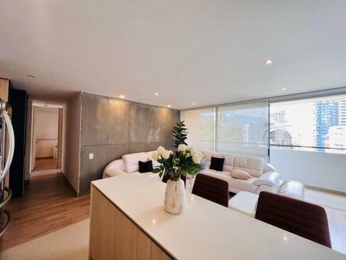 Apartamento En El Poblado, Medellin