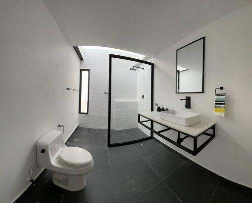 Apartamento Penthouse Con Terraza, Jacuzzi Y Turco
