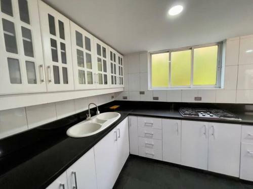 Apartamento Penthouse Con Terraza, Jacuzzi Y Turco