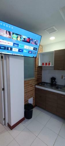 Apartamento C�modo Estudio 3 Frente Al Centro Comercial Cerca A Laureles
