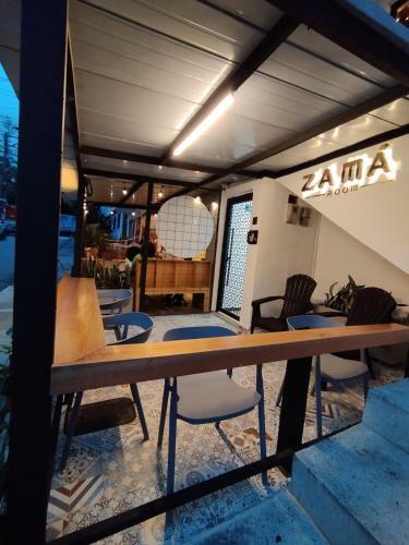 Zam� Room Hotel