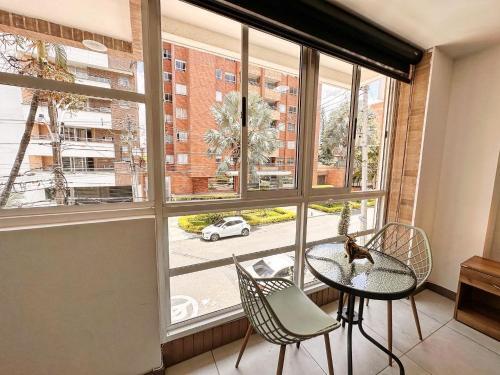 Lujoso Apartamento En Laureles