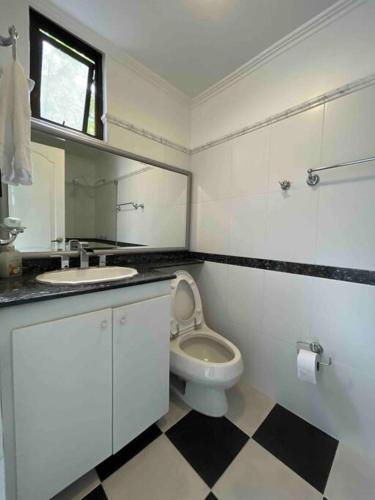 Apartamento Remodelado Con Jacuzzi Y Turco