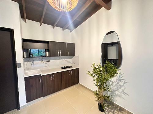 Loft Laureles Con Ba�o Privado Y Cocina