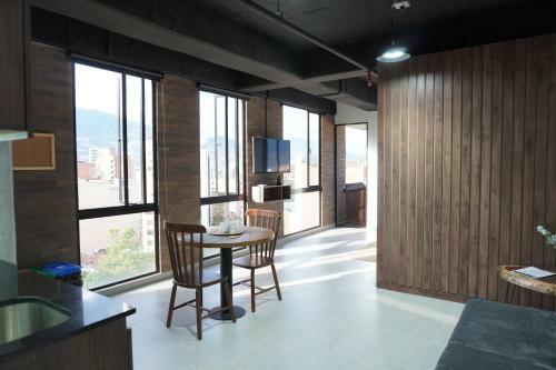 Apartamento Amoblado En Laureles