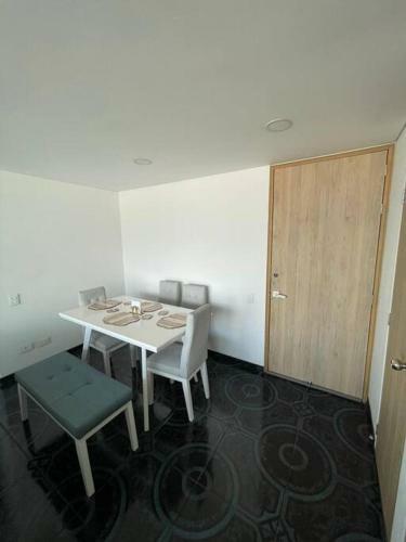 Apartamento Apto De Lujo Las Palmas Medellin 3 Br