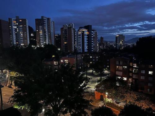 Two Bedroom Apartment/phenomenal Views