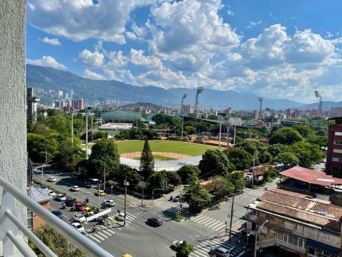 Sunny Laureles Apartment