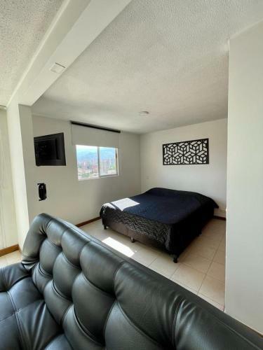 Sunny Laureles Apartment