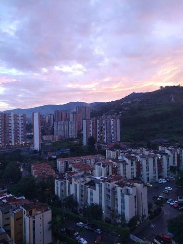 Apartamento Amoblado Completo -vista Espectacular