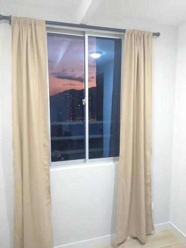 Apartamento Amoblado Completo -vista Espectacular